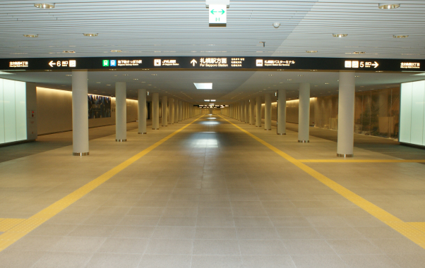 札幌駅前通地下歩行空間