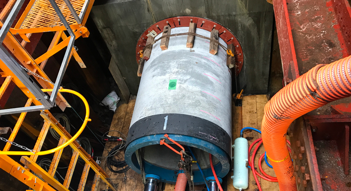 安定した電力供給のためチームワークで繋ぐ電気